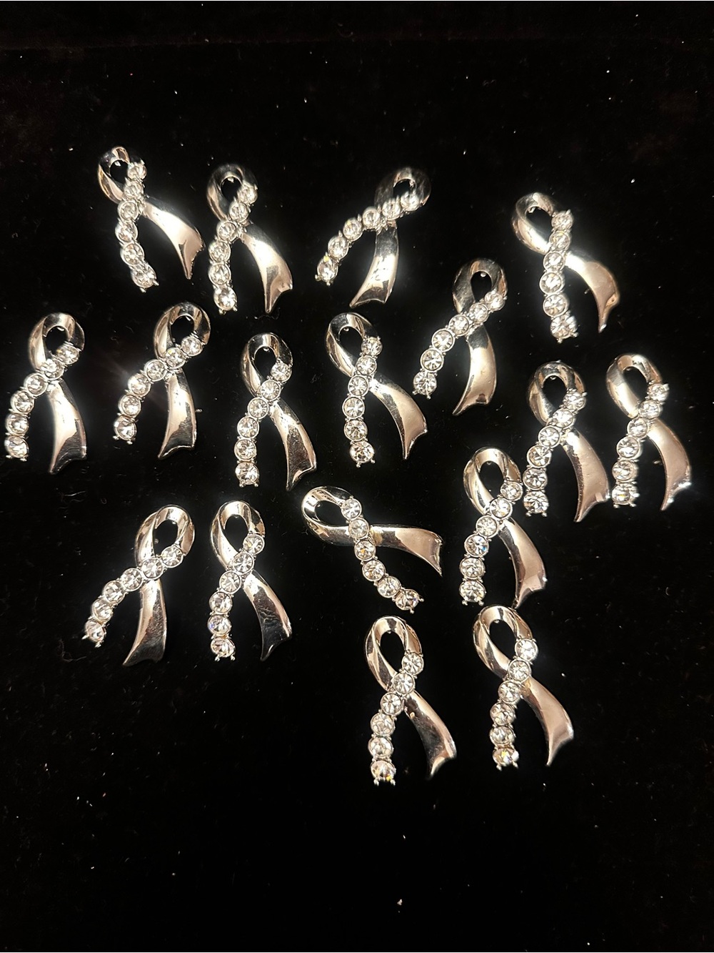 Silver & Crystal Ribbon Hope Awarness Brooch/Pendants - Pack of 16